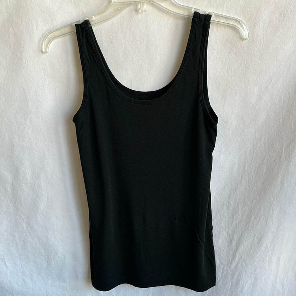 Mossimo black tank top, size L